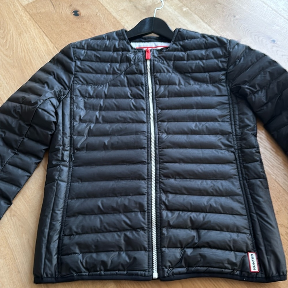 Hunter Black Short Puffer Size Small